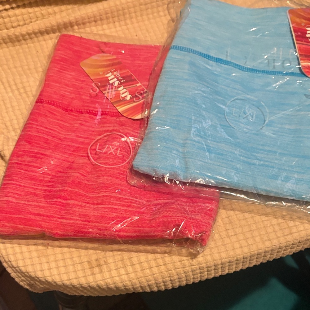 L/XL Seamless Pocket Leggings - Pink & Light Blue